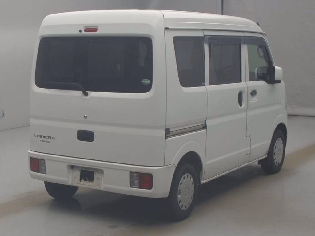 MITSUBISHI MINICAB