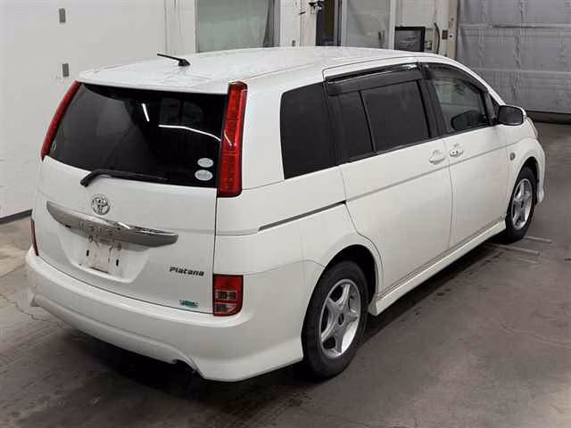 TOYOTA ISIS