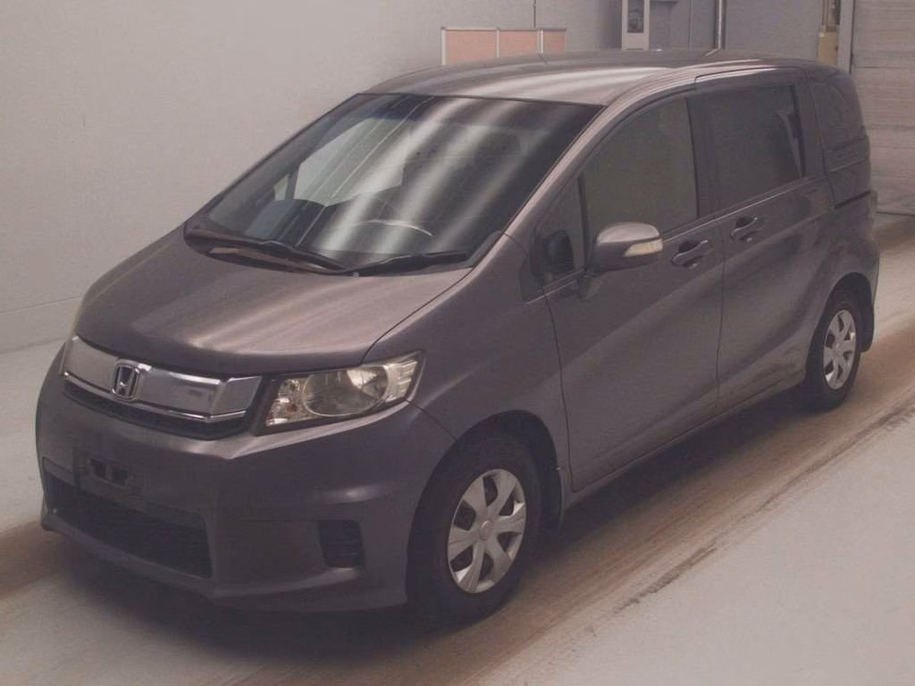 HONDA FREED SPIKE