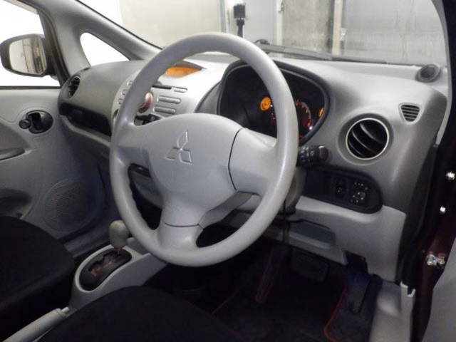 MITSUBISHI I