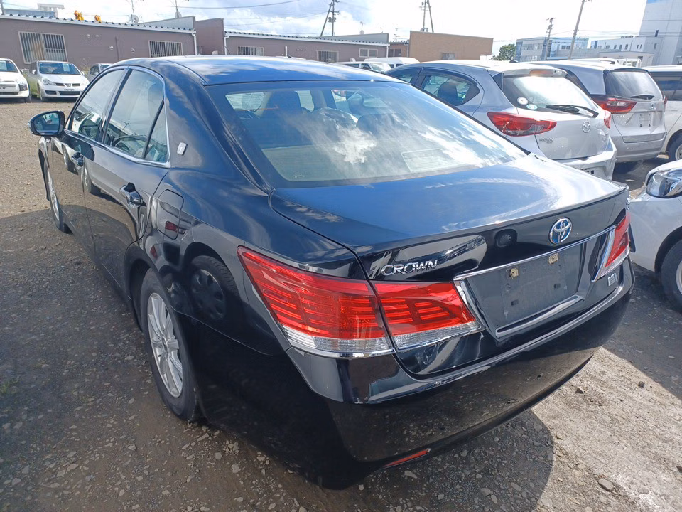 TOYOTA CROWN