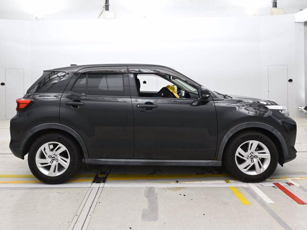 DAIHATSU ROCKY