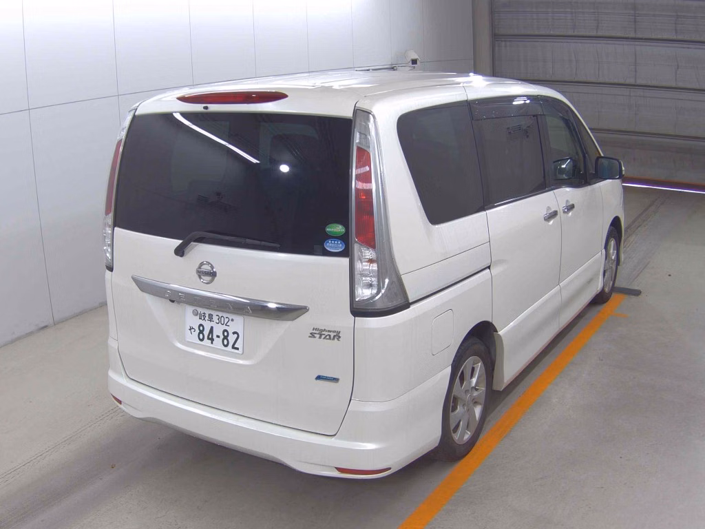 NISSAN SERENA