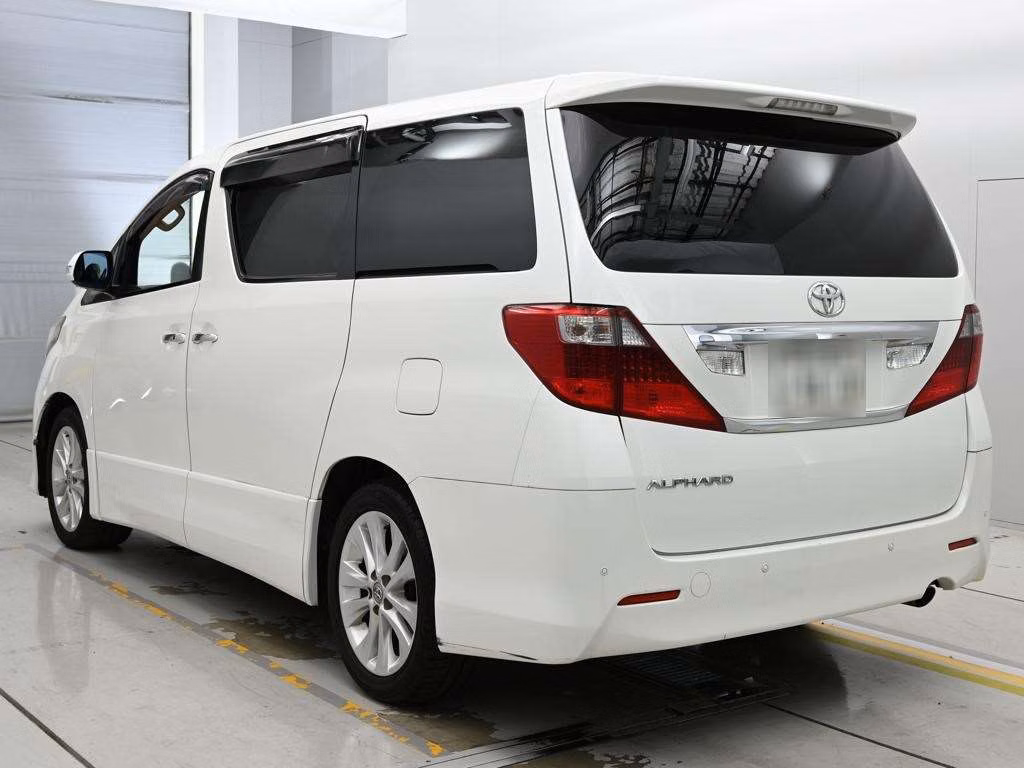 TOYOTA ALPHARD