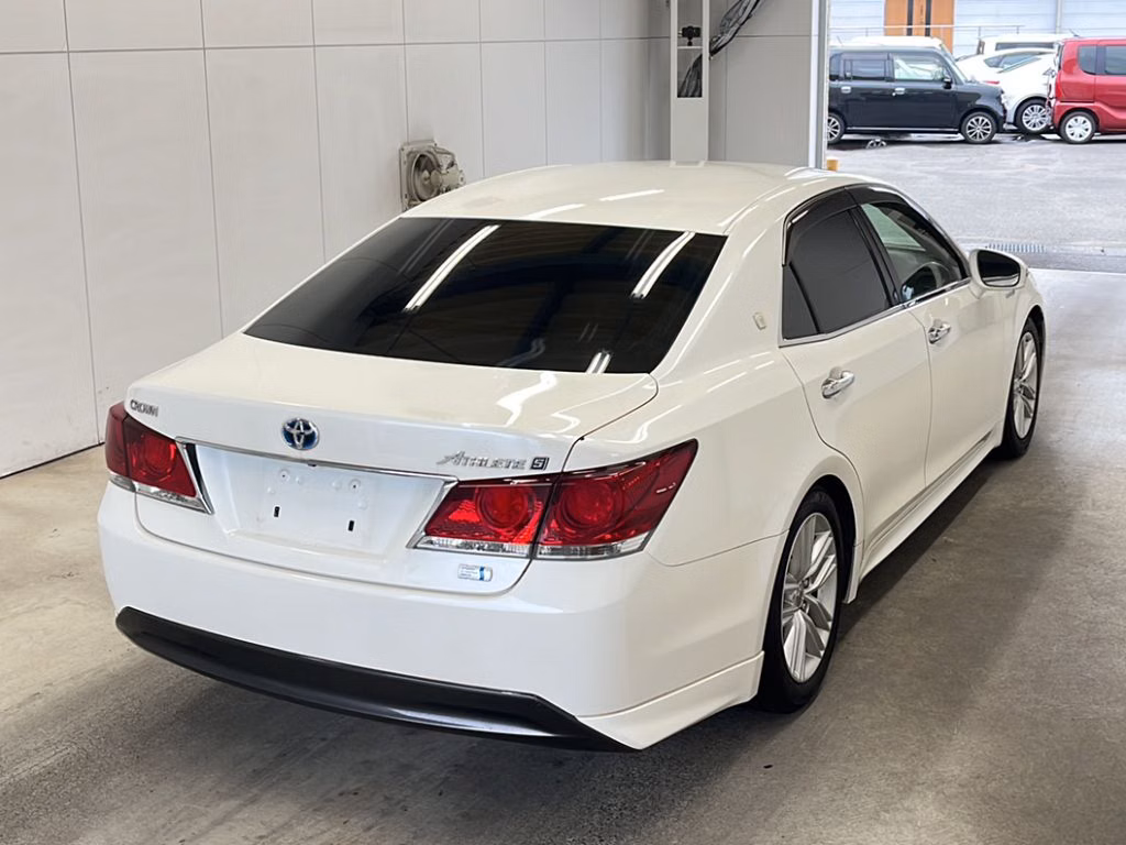 TOYOTA CROWN