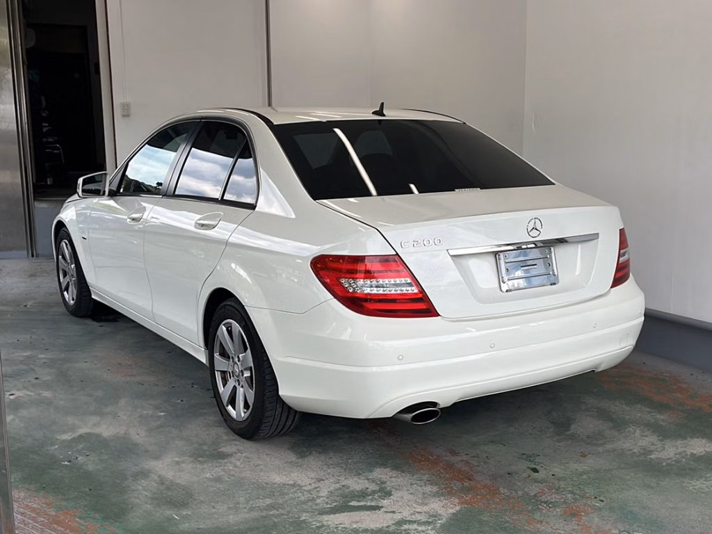MERCEDES-BENZ C-CLASS