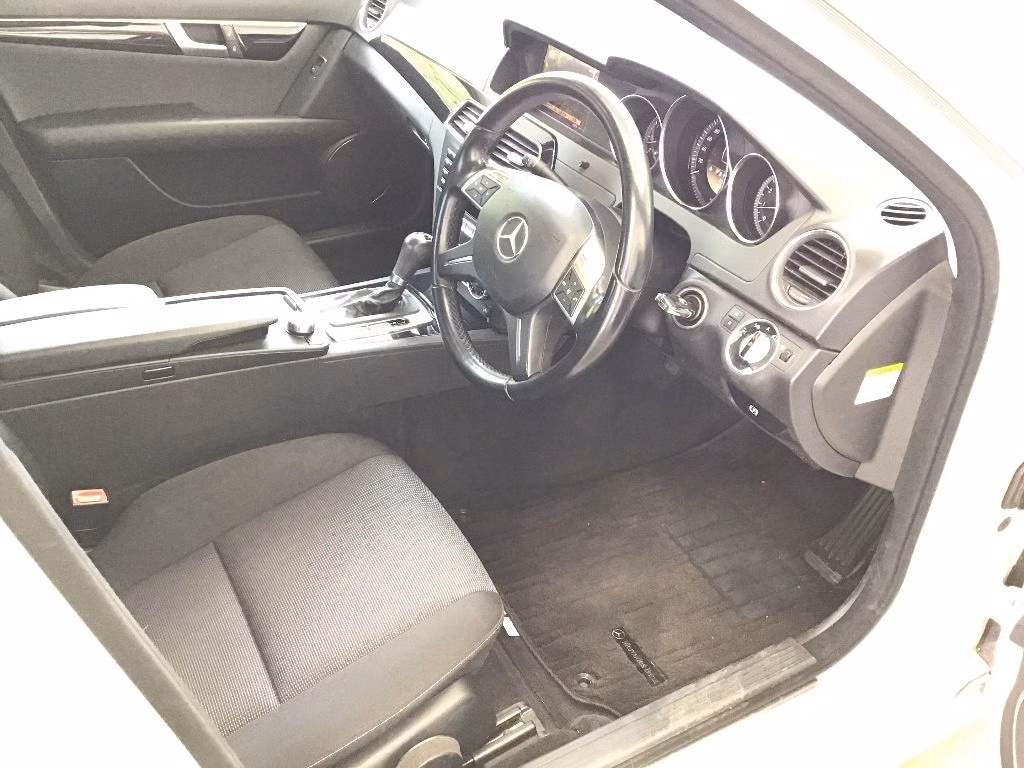 MERCEDES-BENZ C-CLASS