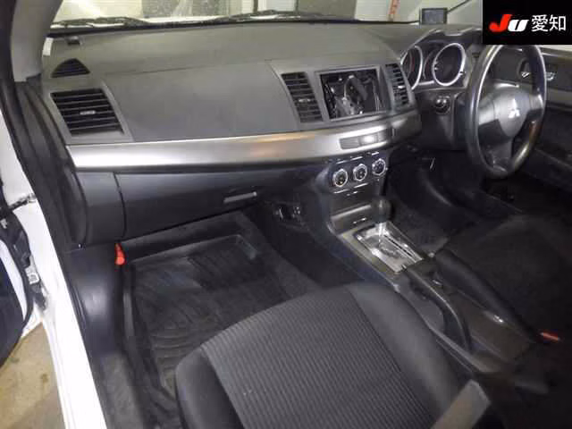 MITSUBISHI GALANT FORTIS