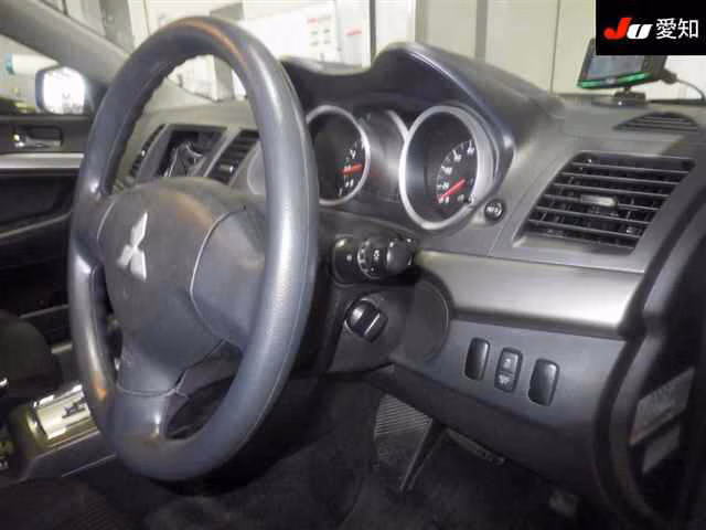 MITSUBISHI GALANT FORTIS
