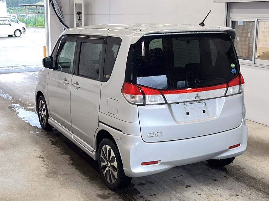 MITSUBISHI DELICA D:2