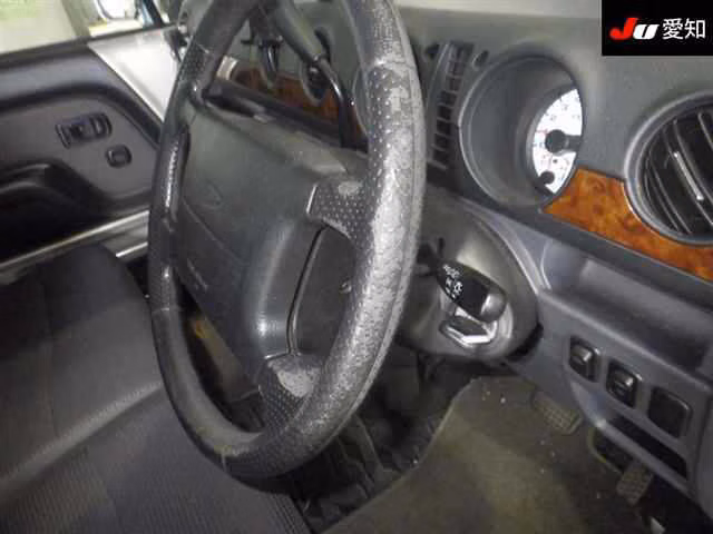 DAIHATSU NAKED