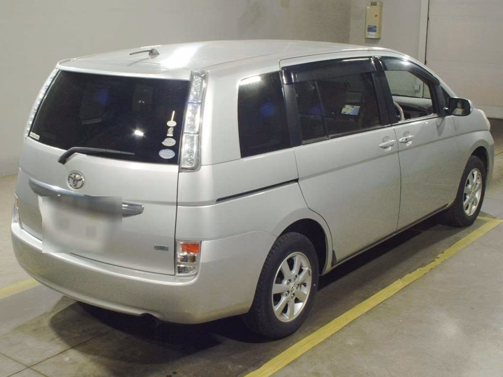 TOYOTA ISIS