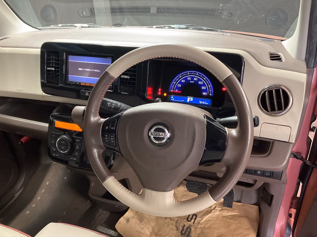 NISSAN MOCO