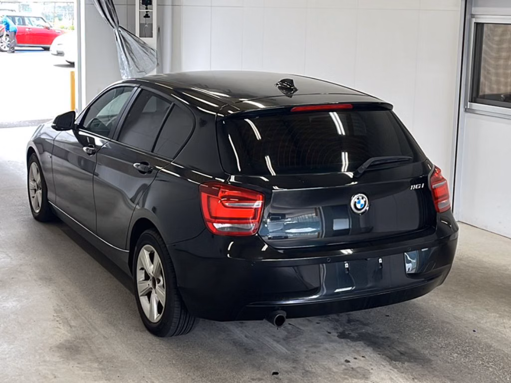 BMW 1-SERIES