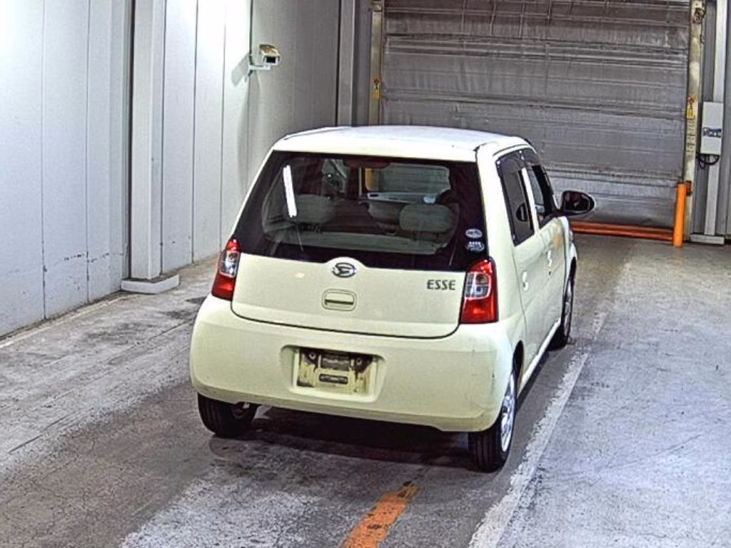 DAIHATSU ESSE