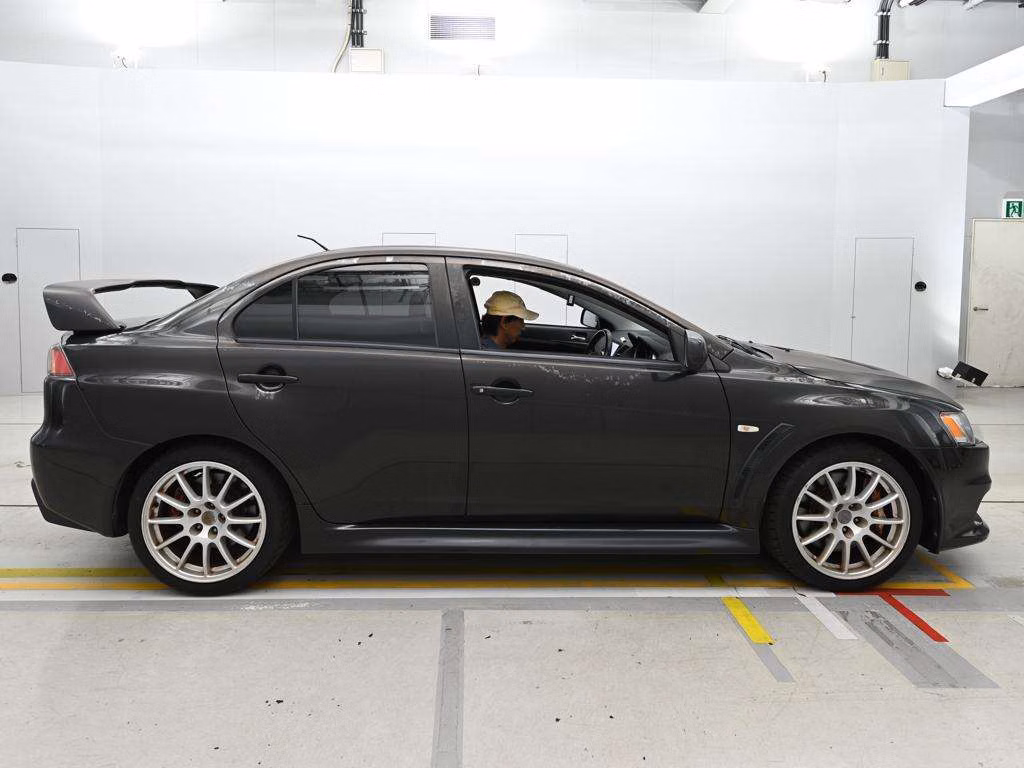 MITSUBISHI LANCER EVOLUTION