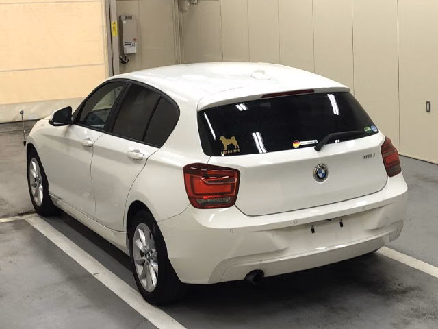 BMW 1-SERIES