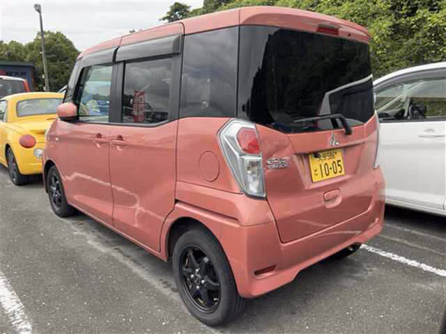 MITSUBISHI EK SPACE