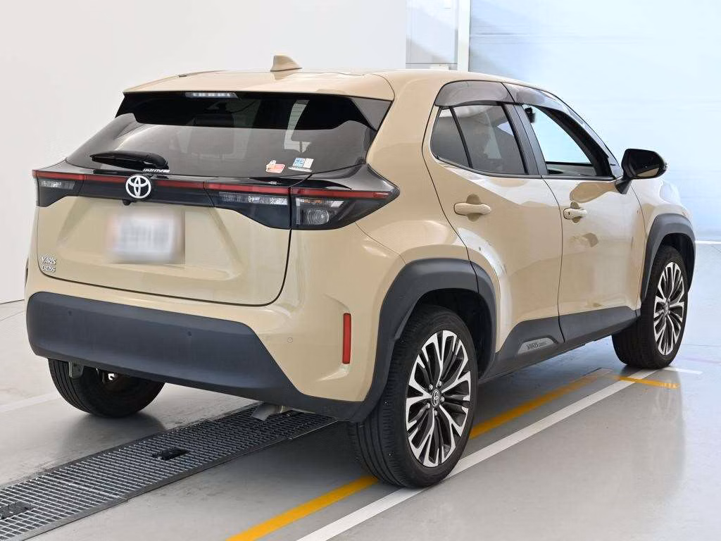 TOYOTA YARIS CROSS