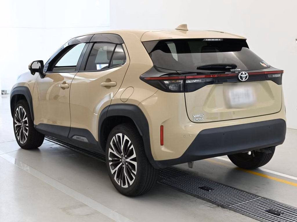 TOYOTA YARIS CROSS