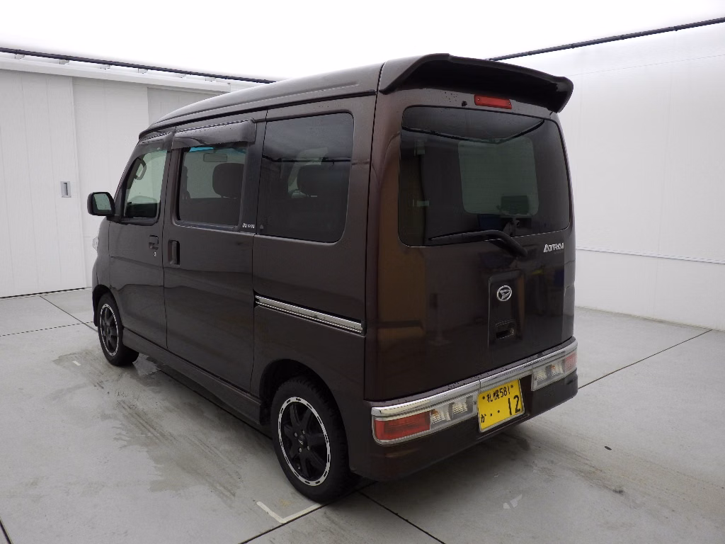 DAIHATSU ATRAI