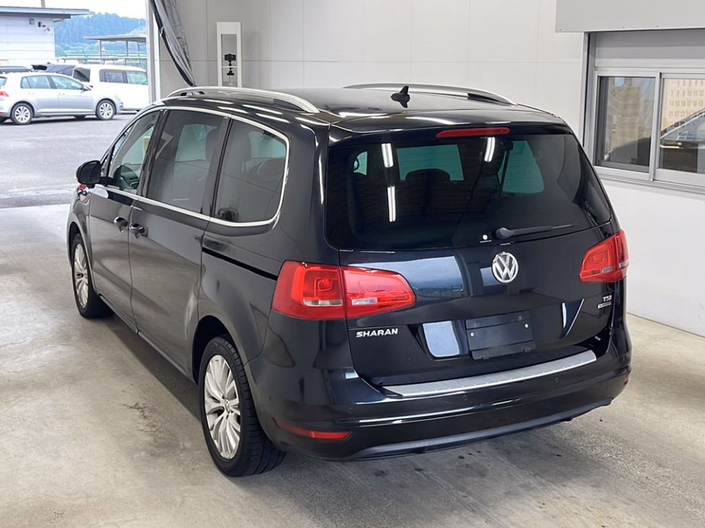 VOLKSWAGEN SHARAN