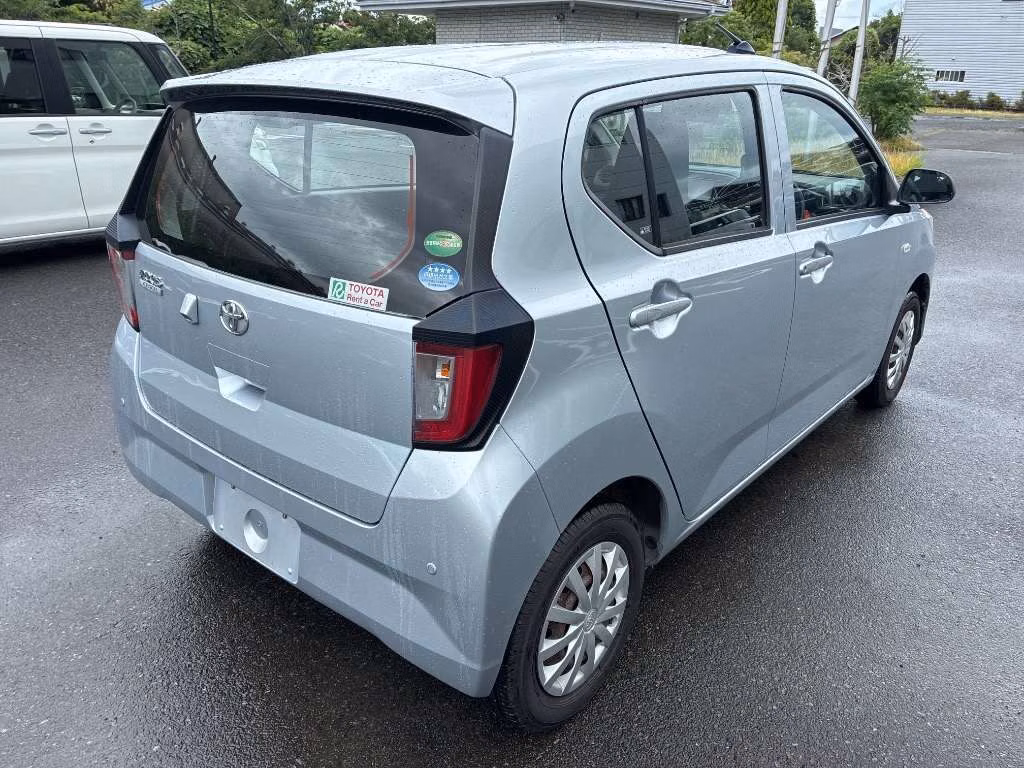 TOYOTA PIXIS EPOCH