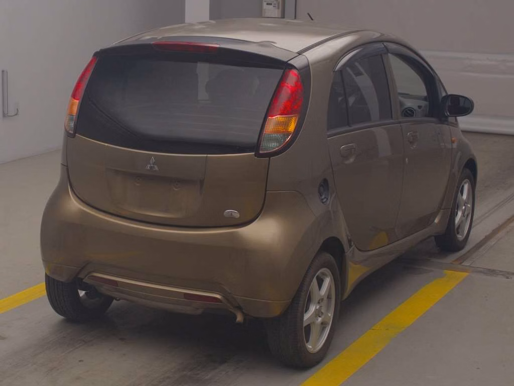 MITSUBISHI I
