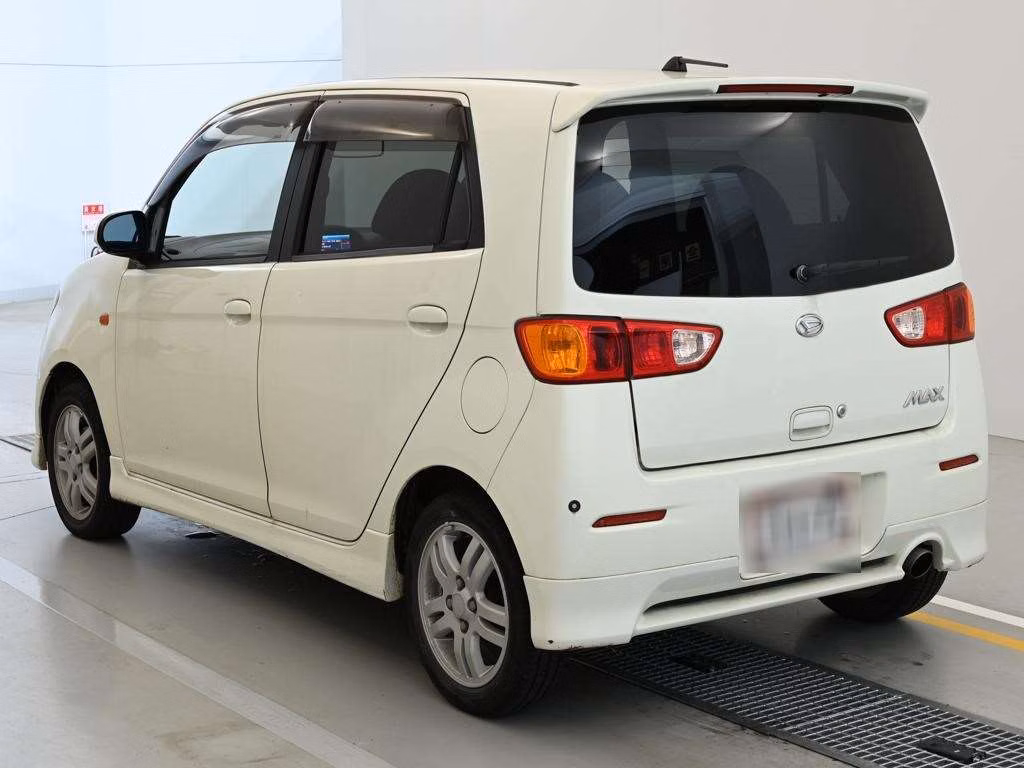 DAIHATSU MAX