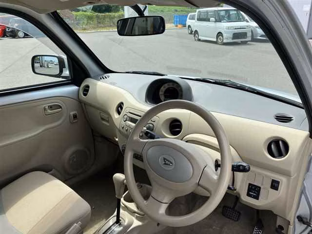 DAIHATSU ESSE