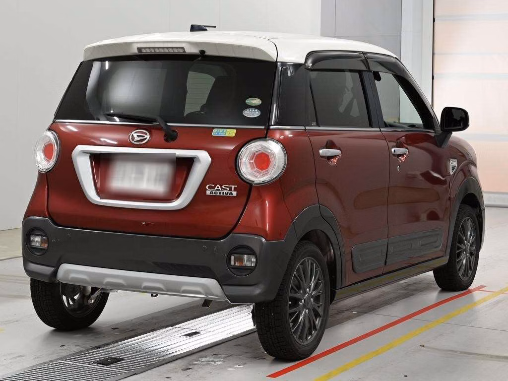 DAIHATSU CAST