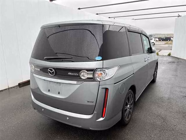 MAZDA BIANTE