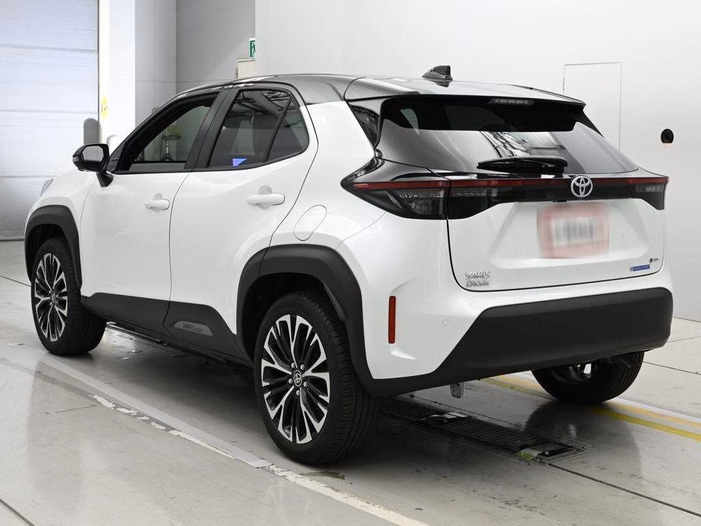 TOYOTA YARIS CROSS