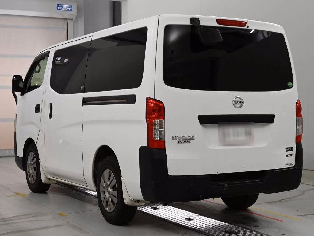 NISSAN NV350 CARAVAN