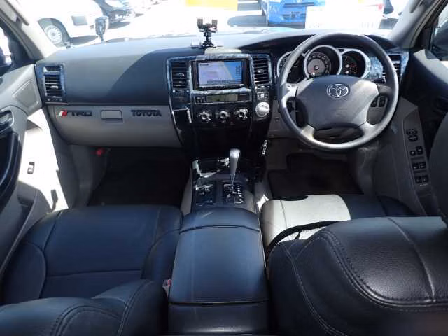 TOYOTA HILUX SURF