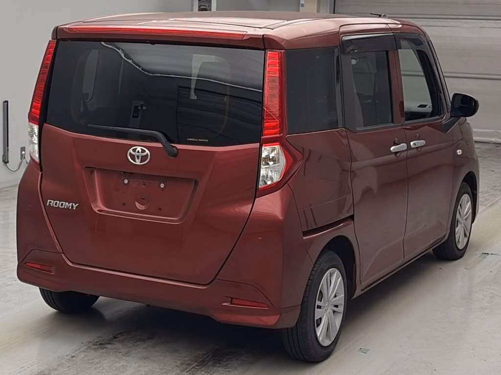 TOYOTA ROOMY