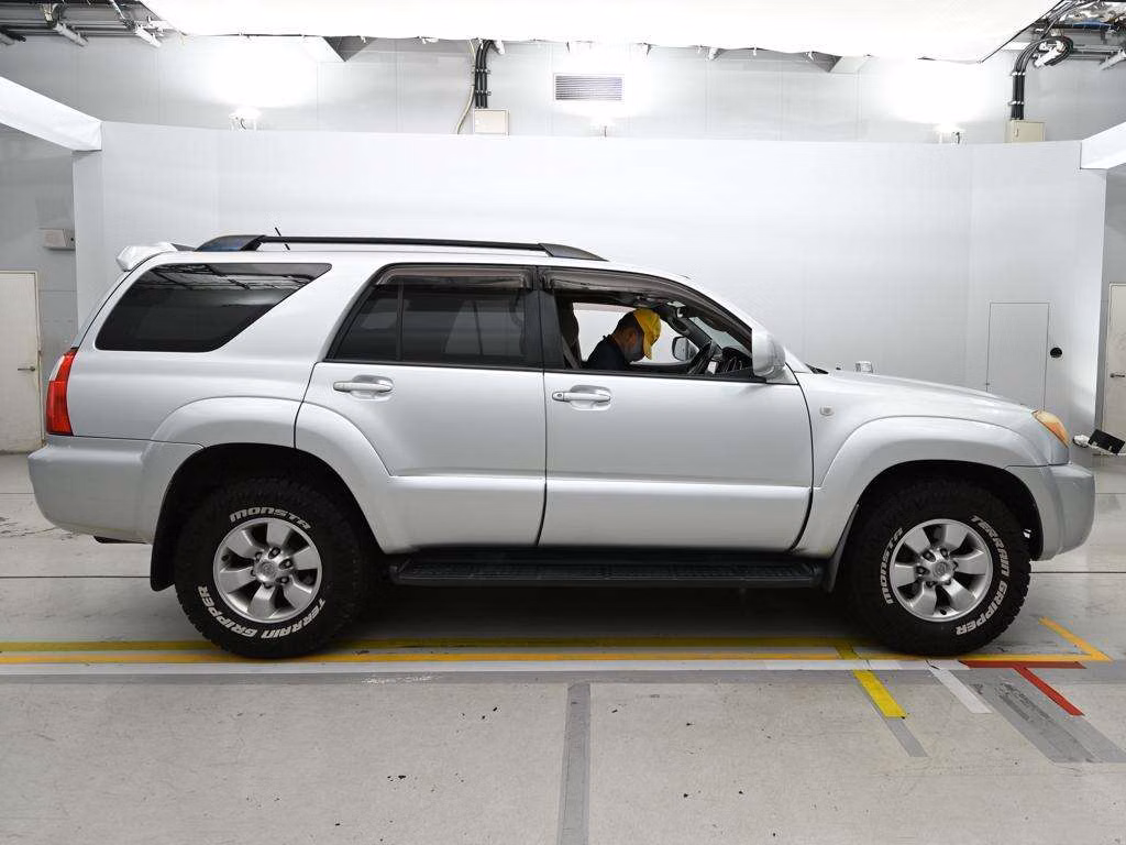 TOYOTA HILUX SURF