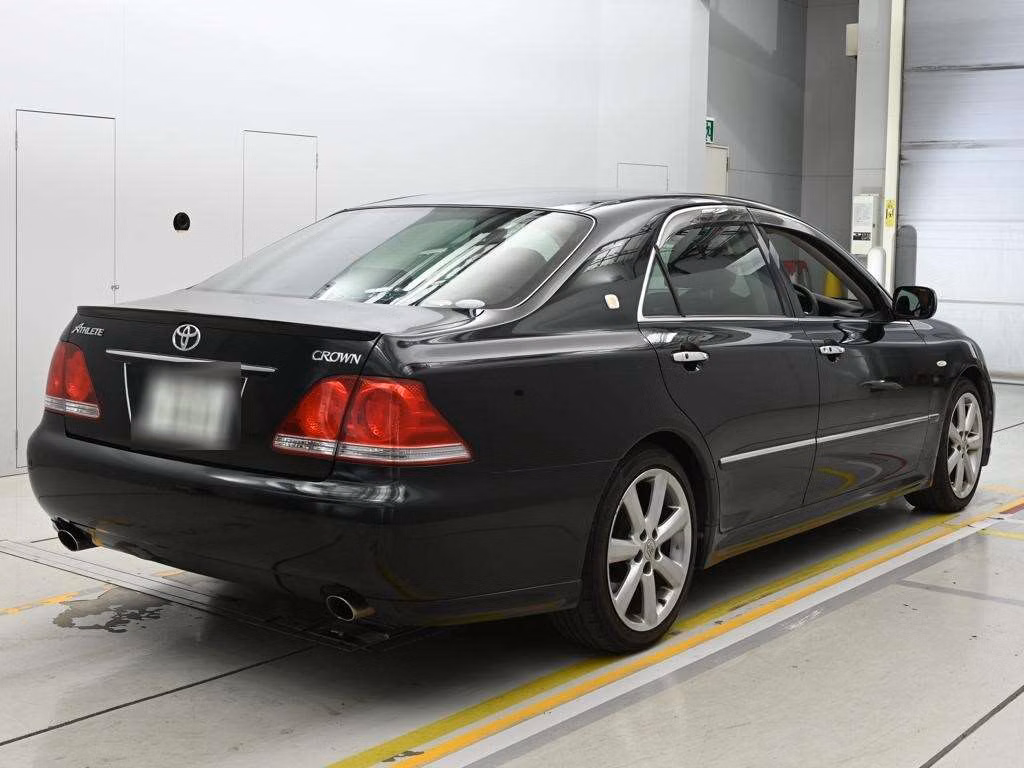 TOYOTA CROWN