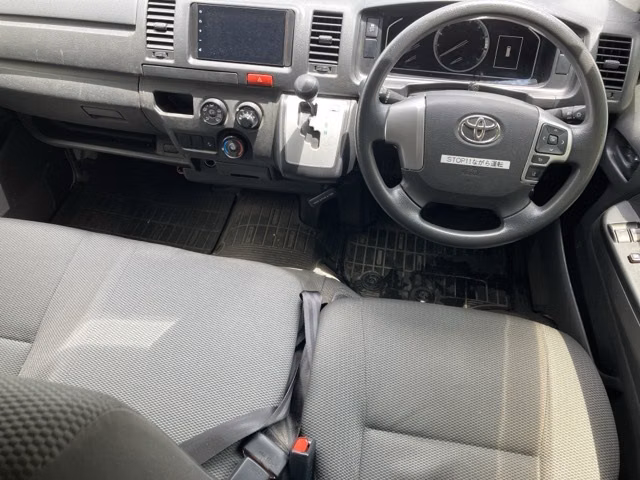 TOYOTA REGIUS ACE