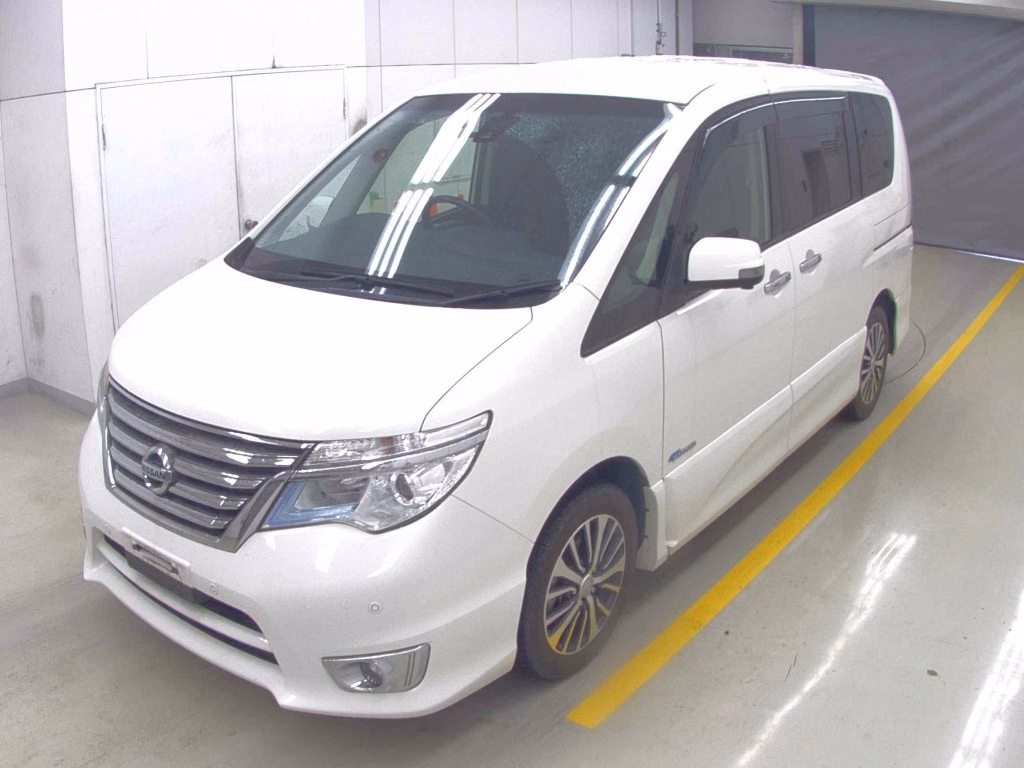 NISSAN SERENA