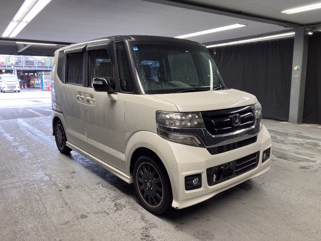HONDA N-BOX