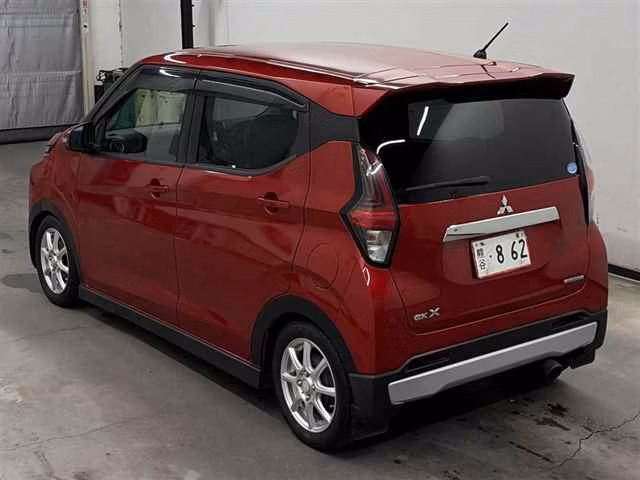 MITSUBISHI EK X