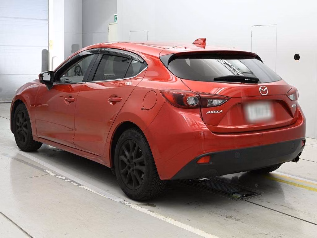 MAZDA AXELA
