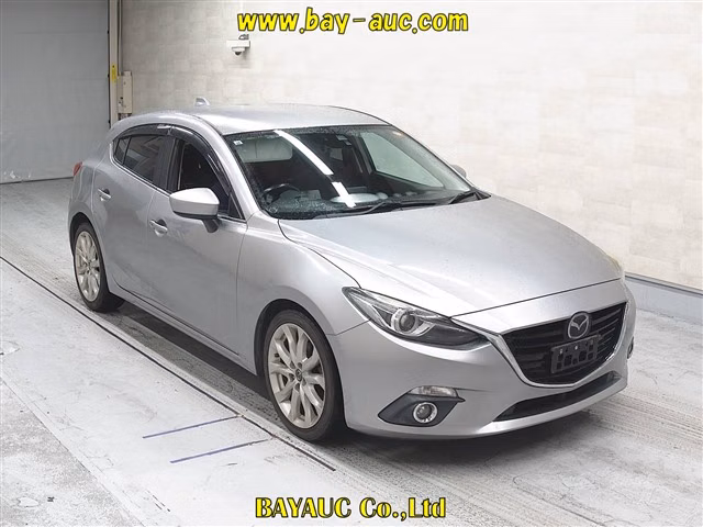 MAZDA AXELA