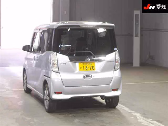MITSUBISHI EK SPACE
