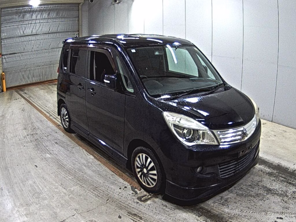 MITSUBISHI DELICA D:2