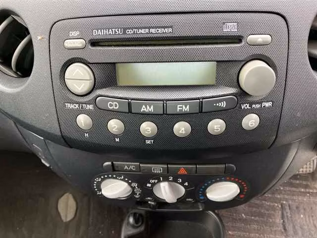 DAIHATSU ESSE