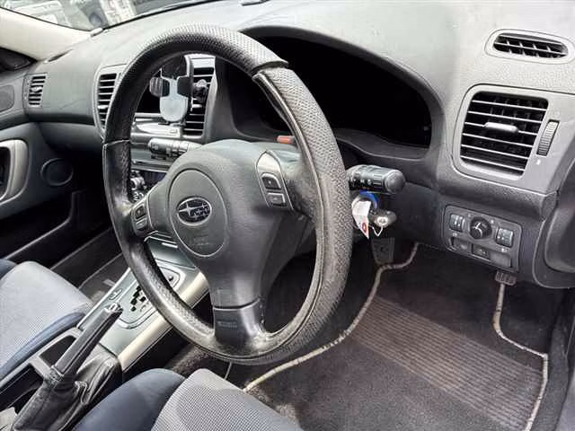 SUBARU LEGACY B4