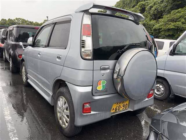DAIHATSU TERIOS KID