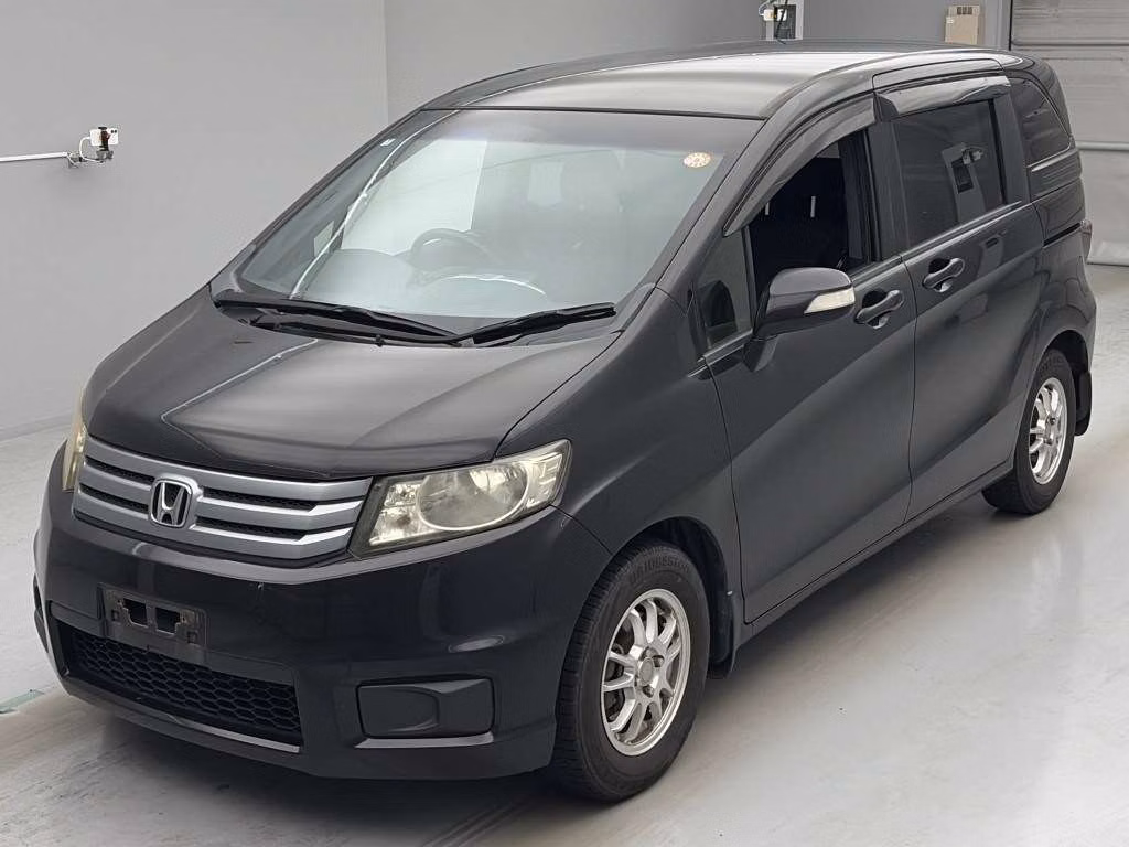 HONDA FREED SPIKE